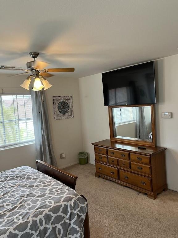 Vic'S 3 Bedroom 4Beds & Pool Centrally Located! ลาสเวกัส ภายนอก รูปภาพ